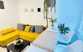 Alisz Apartments